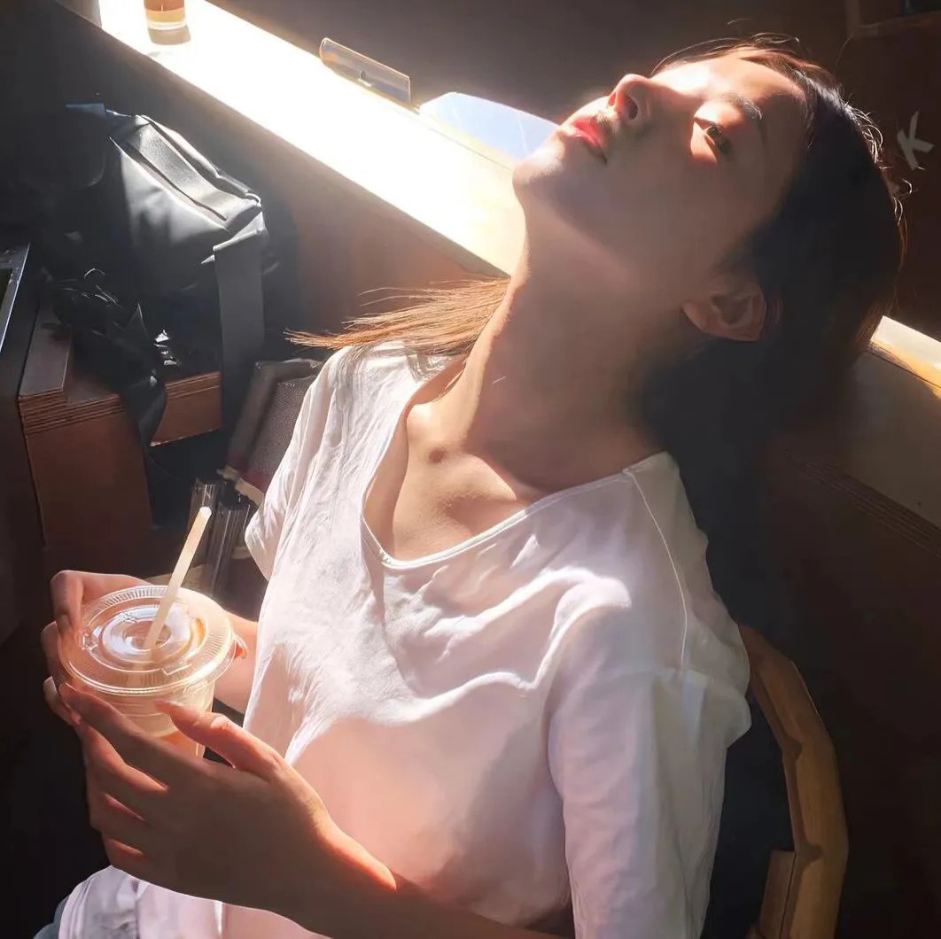 凤阁春残